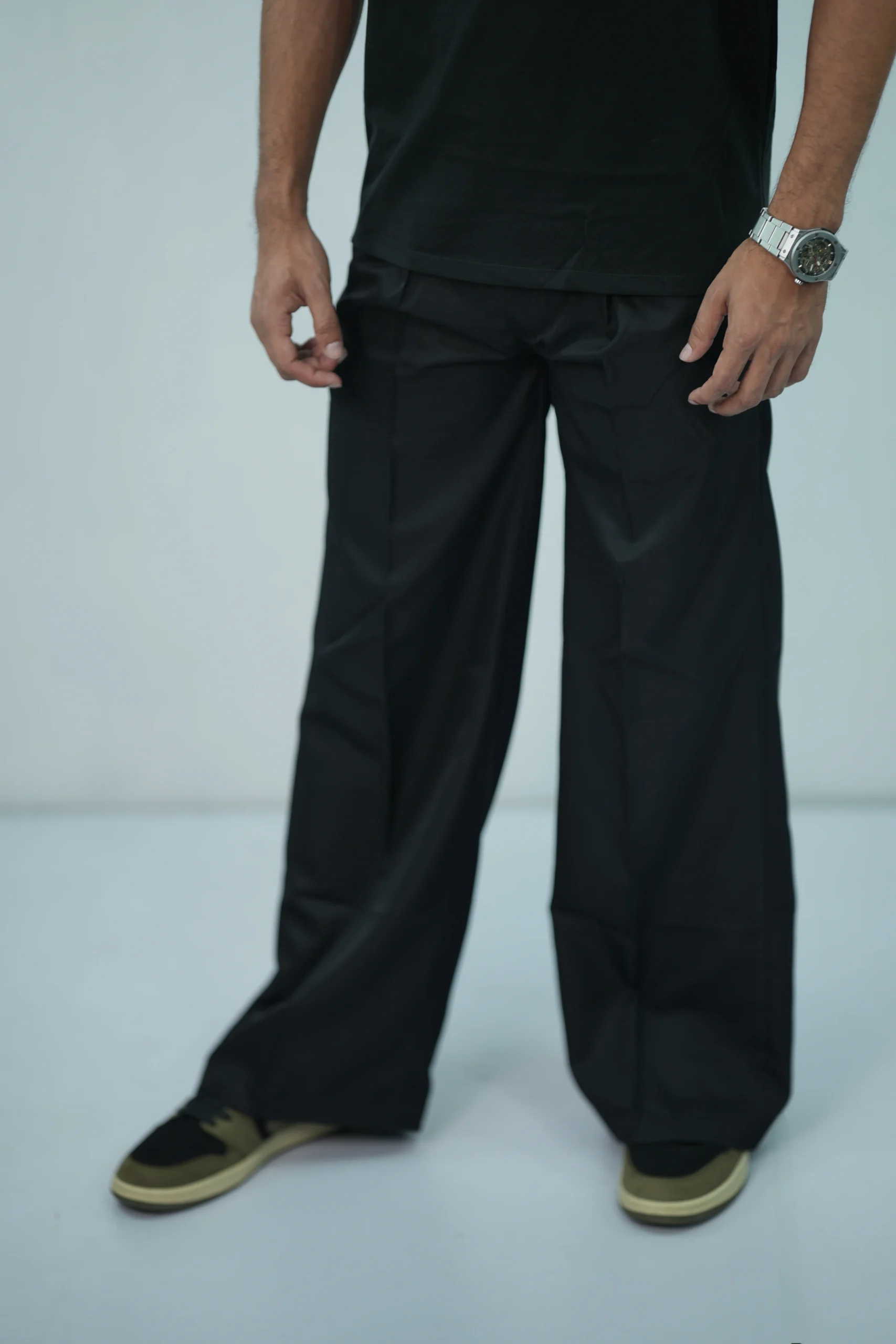 Wide Leg Single Pleated Pants